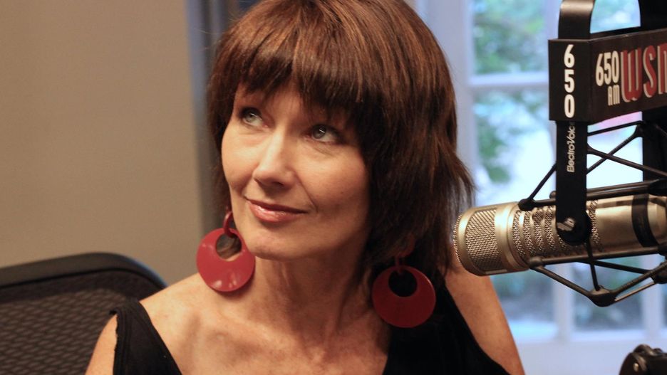 Lari White