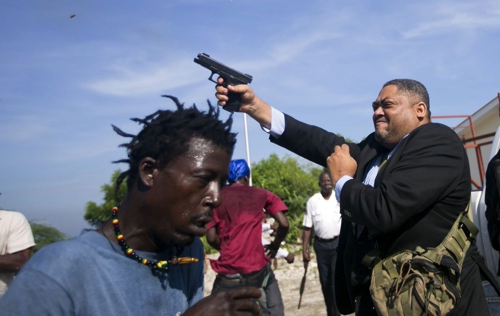 Haiti. Senator rozzłoszczony protestami. Zaczął strzelać 