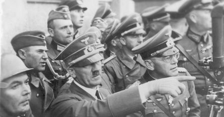 Dlaczego Hitlera nie udało się powstrzymać? Norman Davies wyjaśnia co nastąpiło w ostatnich miesiącach przed wybuchem wojny