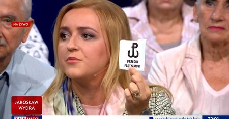 Warszawska radna PiS o naklejce z Polską Walczącą. "Narzędzie ataku na Prawo i Sprawiedliwość"