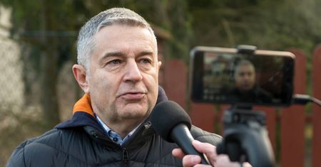 Zatrzymanie Władysława Frasyniuka. Wniesiono zażalenie na użycie kajdanek