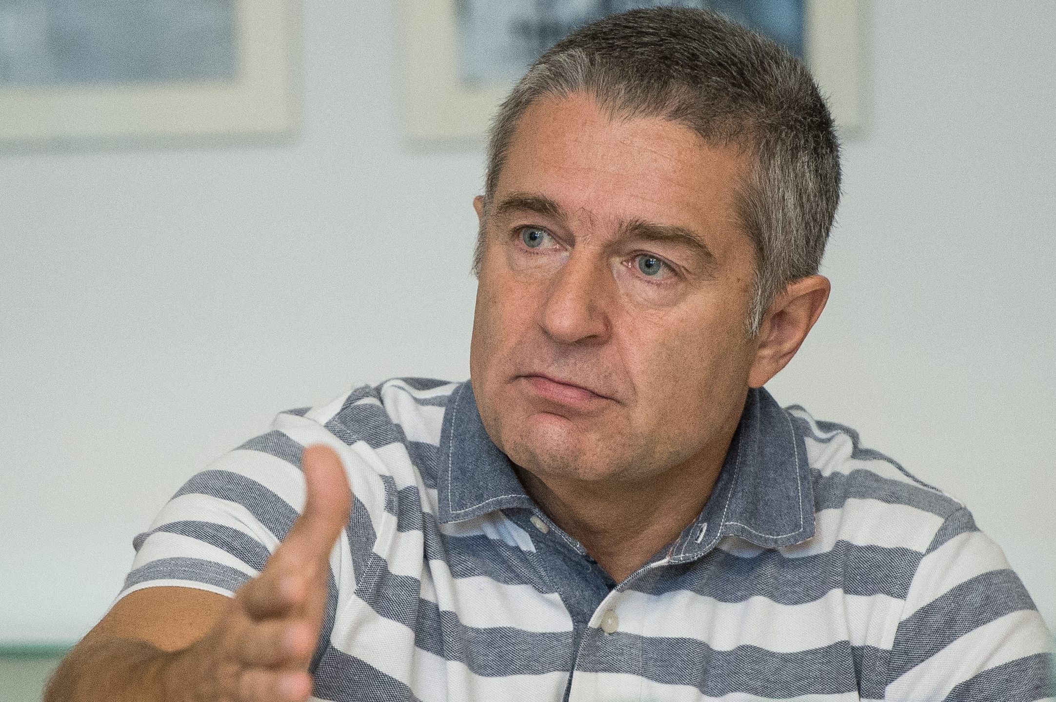 Frasyniuk został wyprowadzony w kajdankach ze swojego domu we Wrocławiu
