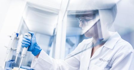 Antybiotyki pod lupą. Jak walczyć z uodpornieniem bakterii na leki?