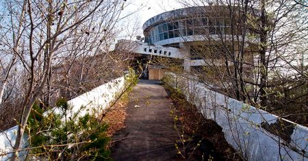 Japonia - opuszczone obserwatorium wulkanologiczne