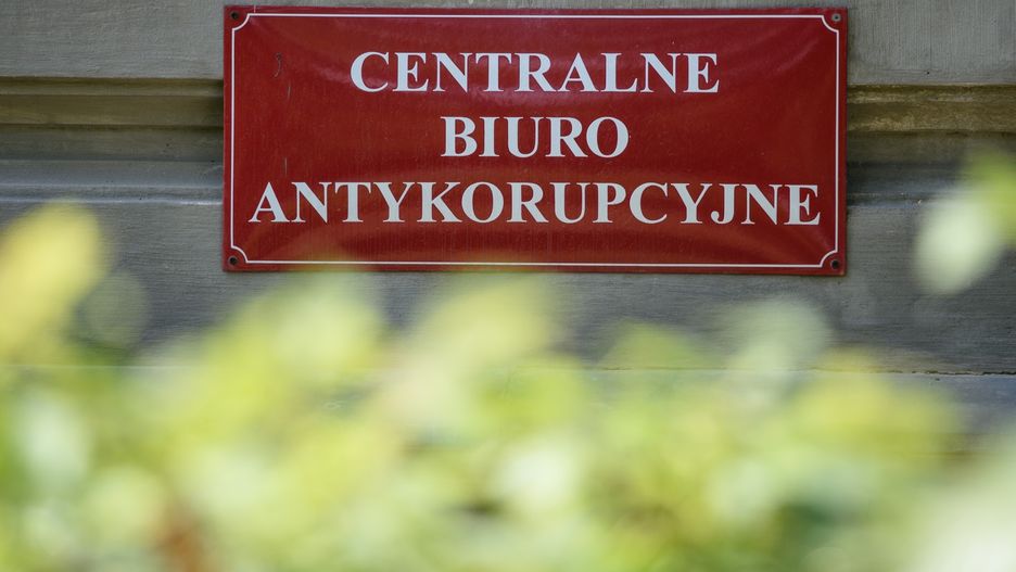 CBA zatrzymało naczelnika Urzędu Skarbowego i komornika