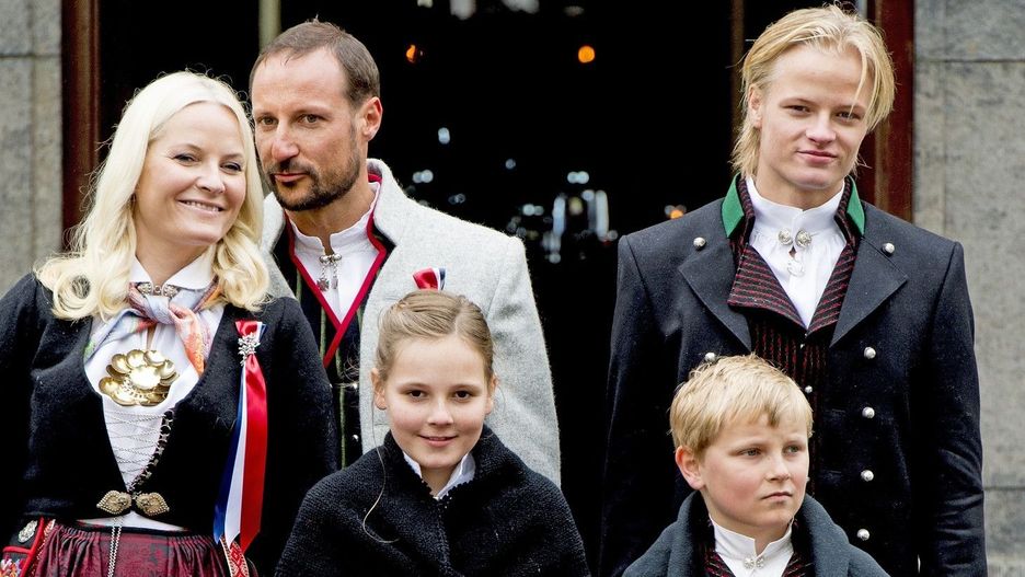 Mette-Marit ma trójkę dzieci. Najstarszy syn pochodzi z poprzedniego związku