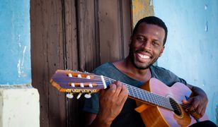 Siesta Festival 2017 zbliża się wielkimi krokami. Tegoroczną imprezę otworzy występujący po raz pierwszy w Polsce Dino d’ Santiago