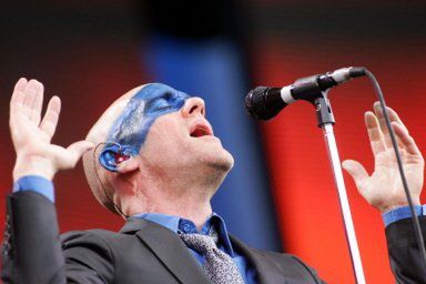 R.E.M. przekłada sobotni koncert