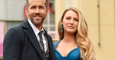 LOOK OF THE DAY: Blake Lively w błękitach Versace i cała jej rodzina