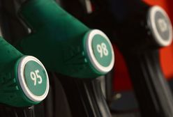 Ceny paliw spadają na wakacje