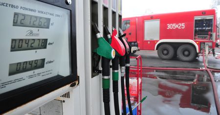Ceny paliw wzrosną przed świętami. Benzyna na równi z dieslem