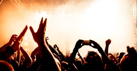 Jak się bawić, to się bawić! Letnie festiwale muzyczne