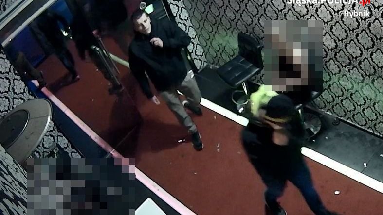 Poszukiwani są podejrzani o pobicie