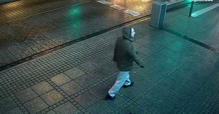 Chciał zgwałcić kobietę w Częstochowie. Policja pokazuje film