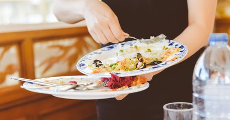 Jeszcze niedawno była bezdomna. Ten napiwek odmienił życie kelnerki