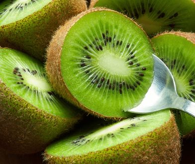 Kiwi – źródło zdrowia. Jedz jedno dziennie i zapomnij o przeziębieniu