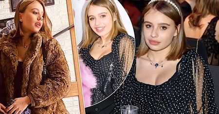 Oliwia Bieniuk z partnerem na studniówce. W mini w grochy zdeklasowała wszystkie koleżanki. Jakie ona ma nogi!
