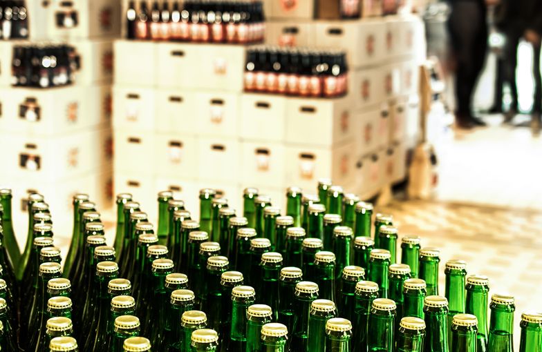 Koncesja na piwo, czyli kto może sprzedawać alkohol?