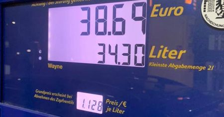 Ceny w Austrii go zaskoczyły. Pan Sebastian zatankował taniej niż w Polsce