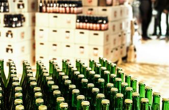 Koncesja na piwo, czyli kto może sprzedawać alkohol?