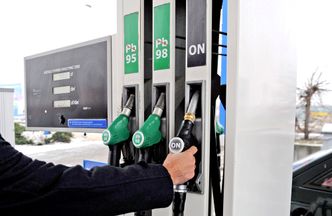 Ceny paliw. Kierowców to nie ucieszy. Analitycy: "Podwyżki nieuniknione"