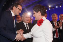 Kolejne nagrody w Kancelarii Premiera. Urzędnicy dostali je już po wybuchu skandalu