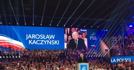 Wybory 2019. Konwencja PiS w Lublinie, Kaczyński: "zbudujemy państwo dobrobytu, minimalna pensja 3 tys. zł"