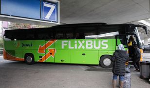 Koronawirus. FlixBus zawiesza połączenia międzynarodowe z Polską, WizzAir odwołuje loty