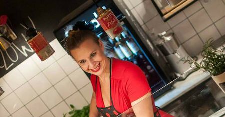 40-stka otworzyła jej drzwi do tanga, samodzielności i biznesu z pizzą w roli głównej