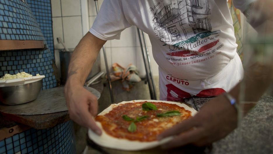Włoska pizza, a dokładniej opakowania na nią, znalazły się na cenzurowanym.