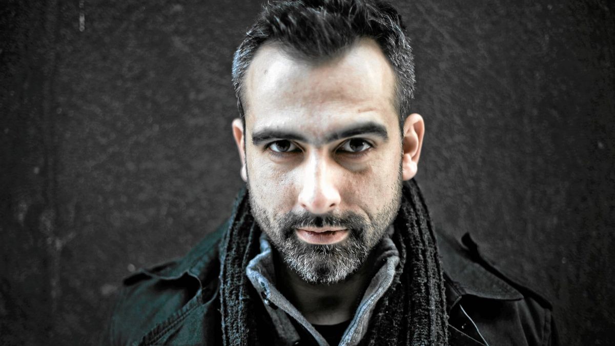 Abelard Giza to polski komik i twórca filmowy.