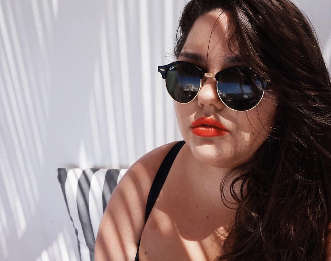 Modelka plus size zalała się łzami po sesji dla "Vogue'a". "Nie jesteś plus size, jesteś koszmarnie otyła"