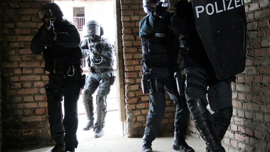 Trzej główni podejrzani mieli ścisłe związki z muzułmańskimi radykałami