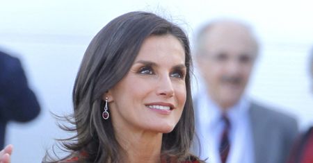 Królowa Letizia w czerwieni. Zachwyciła piękną stylizacją
