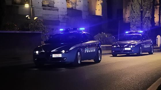 Polka zaatakowała nożem przechodniów