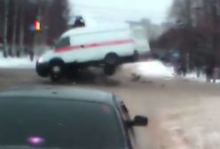 #dziejesiewmoto: kolizja pędzącego ambulansu