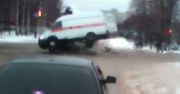 #dziejesiewmoto: kolizja pędzącego ambulansu