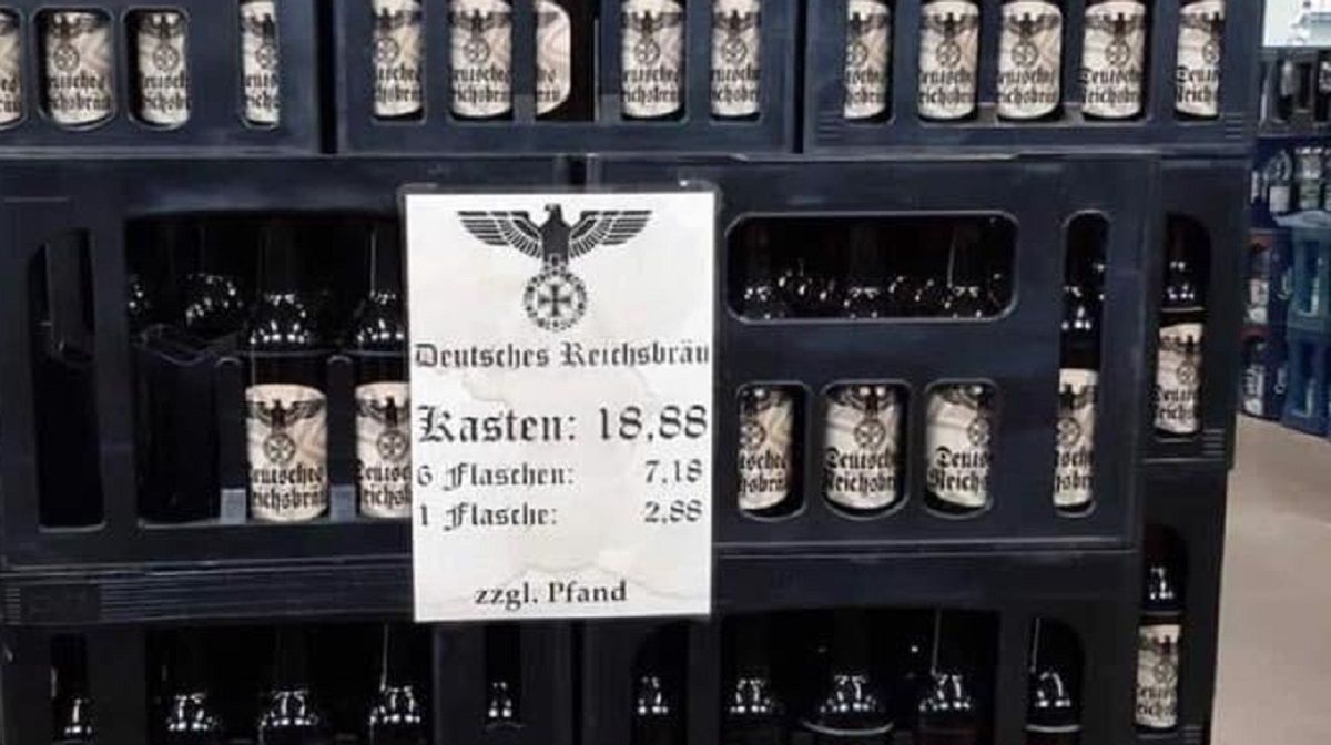 Niemcy. W sklepach pojawiło się piwo z nazistowskimi symbolami 