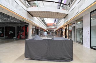 Galerie handlowe zamykają wszystkie sklepy. Chociaż... nie wszystko musi być zamknięte