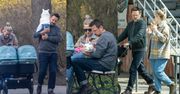 Bartłomiej Topa i Gabriela Mierzwiak przyłapani przez paparazzi na spacerze z córeczkami. Słodkie sceny w parku