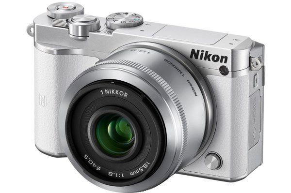 Nikon 1 J5: nowy bezlusterkowiec "lepszy niż kiedykolwiek"
