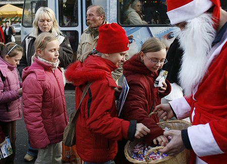 Ponad połowa Polaków nie zapożyczy się na święta