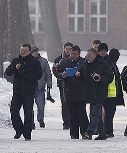 Premier nagrodzi policjantów, którzy odzyskali tablicę