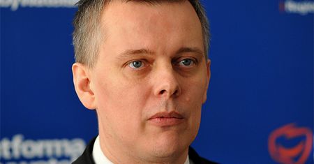 Tomasz Siemoniak: obecnie Polska nie planuje sprzedaży broni Ukrainie