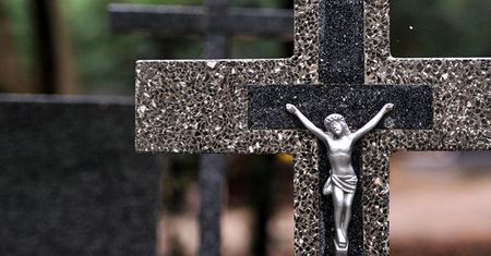 Trójmiasto podczas Wszystkich Świętych - sprawdź organizację ruchu przy cmentarzach