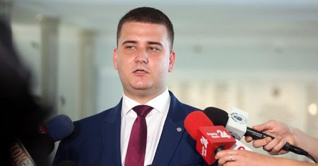 Tylko w WP. Interpelacja ws. "wybryków" rzecznika MON. "Bartłomiej Misiewicz to 'nocna zmiana'"