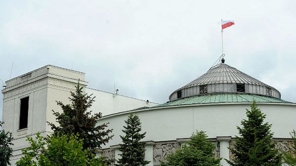 Kancelaria Sejmu wycofuje się z zakupu ośmiorniczek