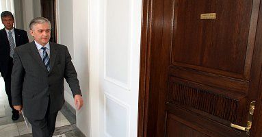 Cimoszewicz: przedterminowe wybory pomyłką J.Kaczyńskiego