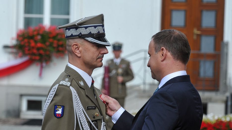 Gen. dywizji Rajmund Andrzejczak zostanie również awansowany na generała broni