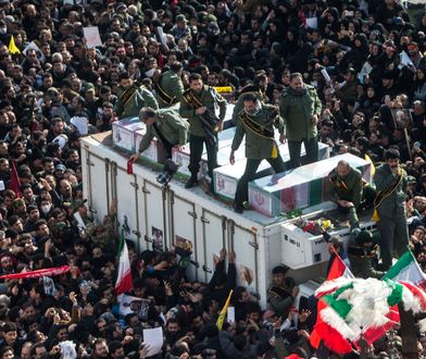 Iran. Wybuchła panika na pogrzebie generała Kasema Sulejmaniego. Zginęło co najmniej 50 osób